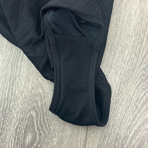 NIPTUCK SWIM Black Gamma Texture Luka Bandeau One Piece Size 6 - Picture 12 of 14